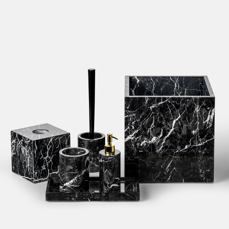 BATHROOM ACCESSORIES SET IN MARBLE